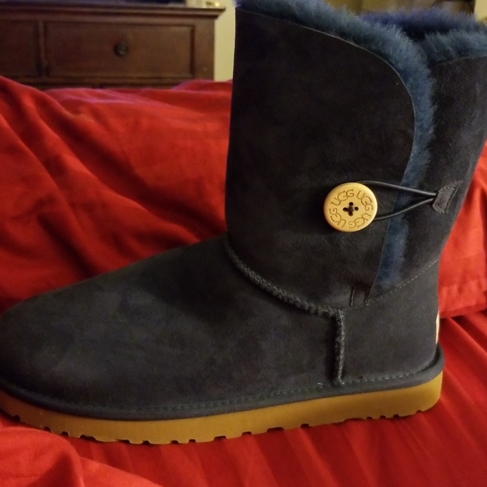Ugg
